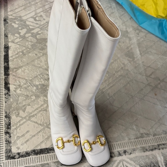 3 Elegant Black and Cream & Brown Boots - Picture 6 of 6